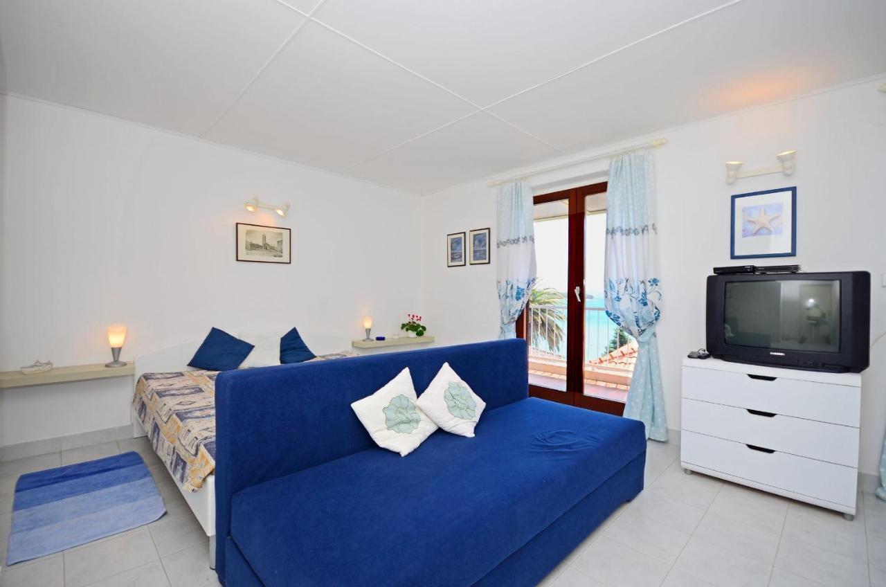 Apartment Dubravka Banjol Buitenkant foto